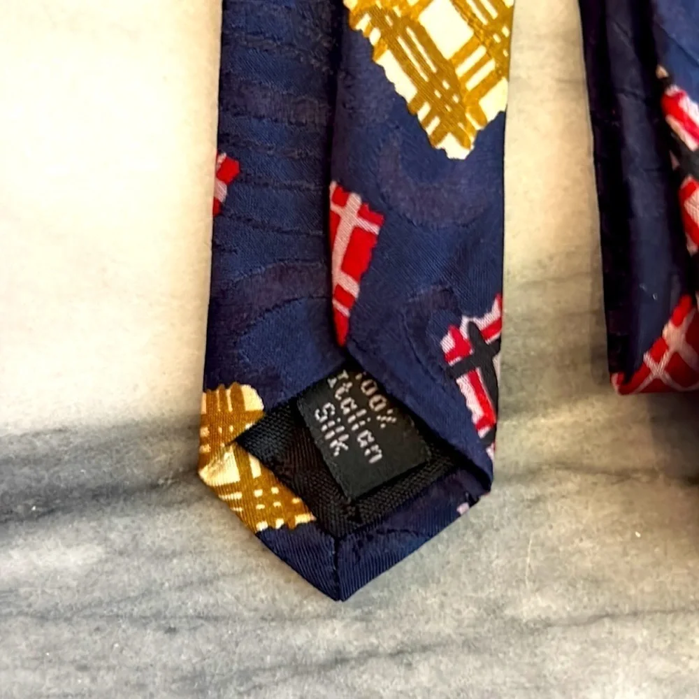 VINTAGE BUGATTI Tie 100% Italian Silk Navy with Geometric Print